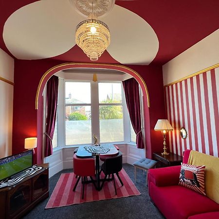 Circus Suite Blackpool Luaran gambar